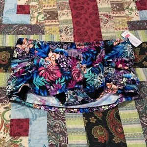 NWT swim suit bottoms